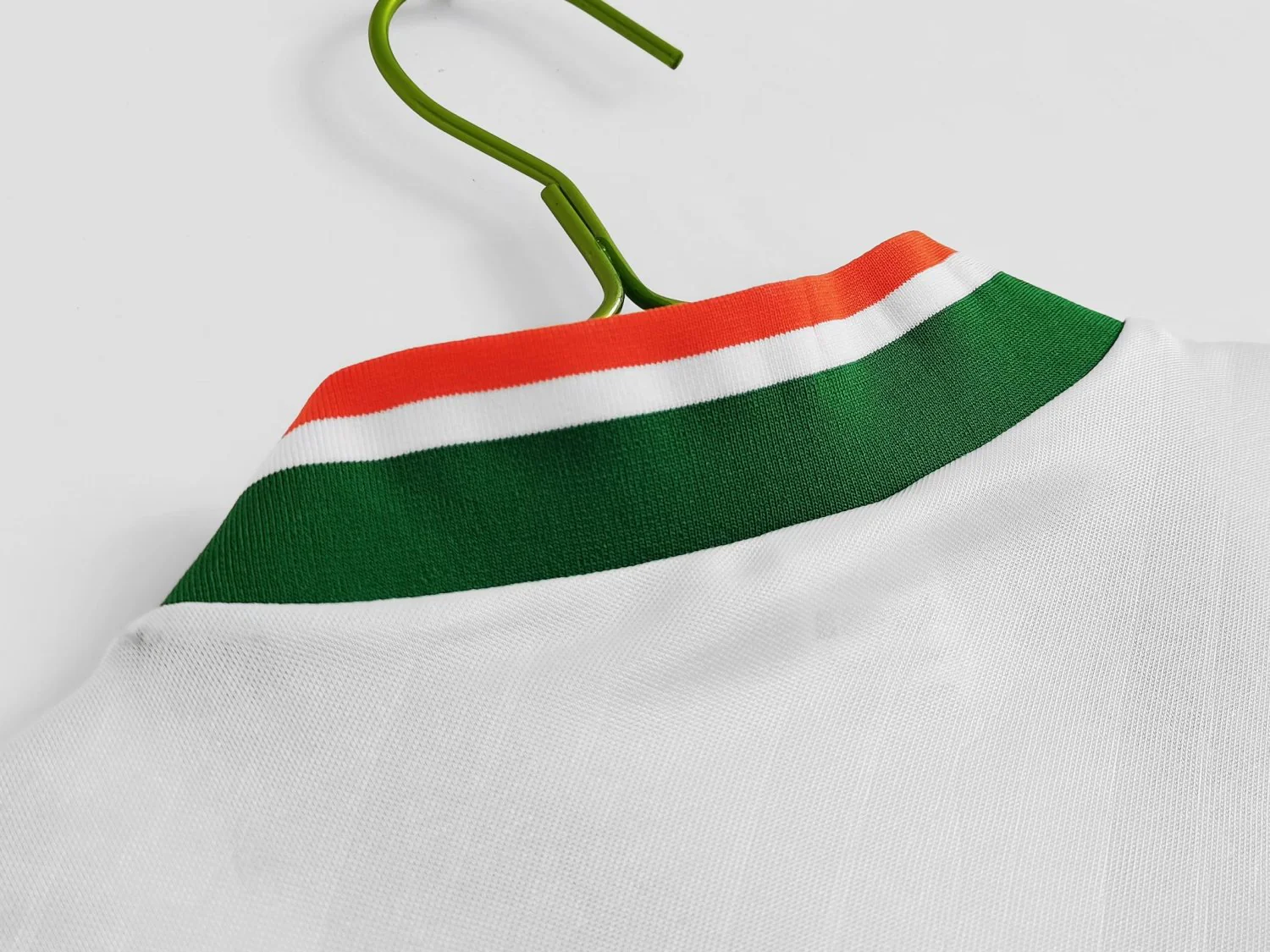 Ireland Retro Away Jersey 1994 - Image 9