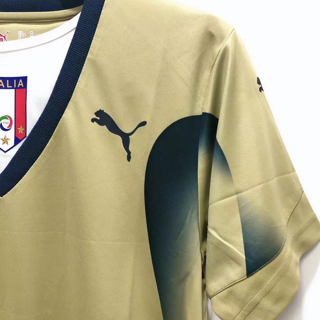 Italy Retro Goalkeeper Jersey 2006 - Image 4