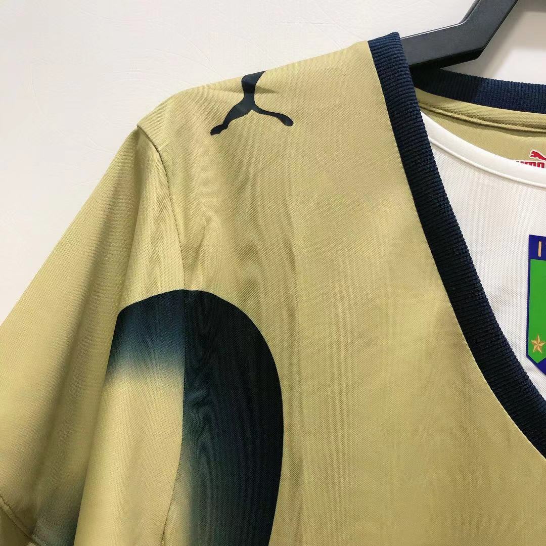Italy Retro Goalkeeper Jersey 2006 - Image 8