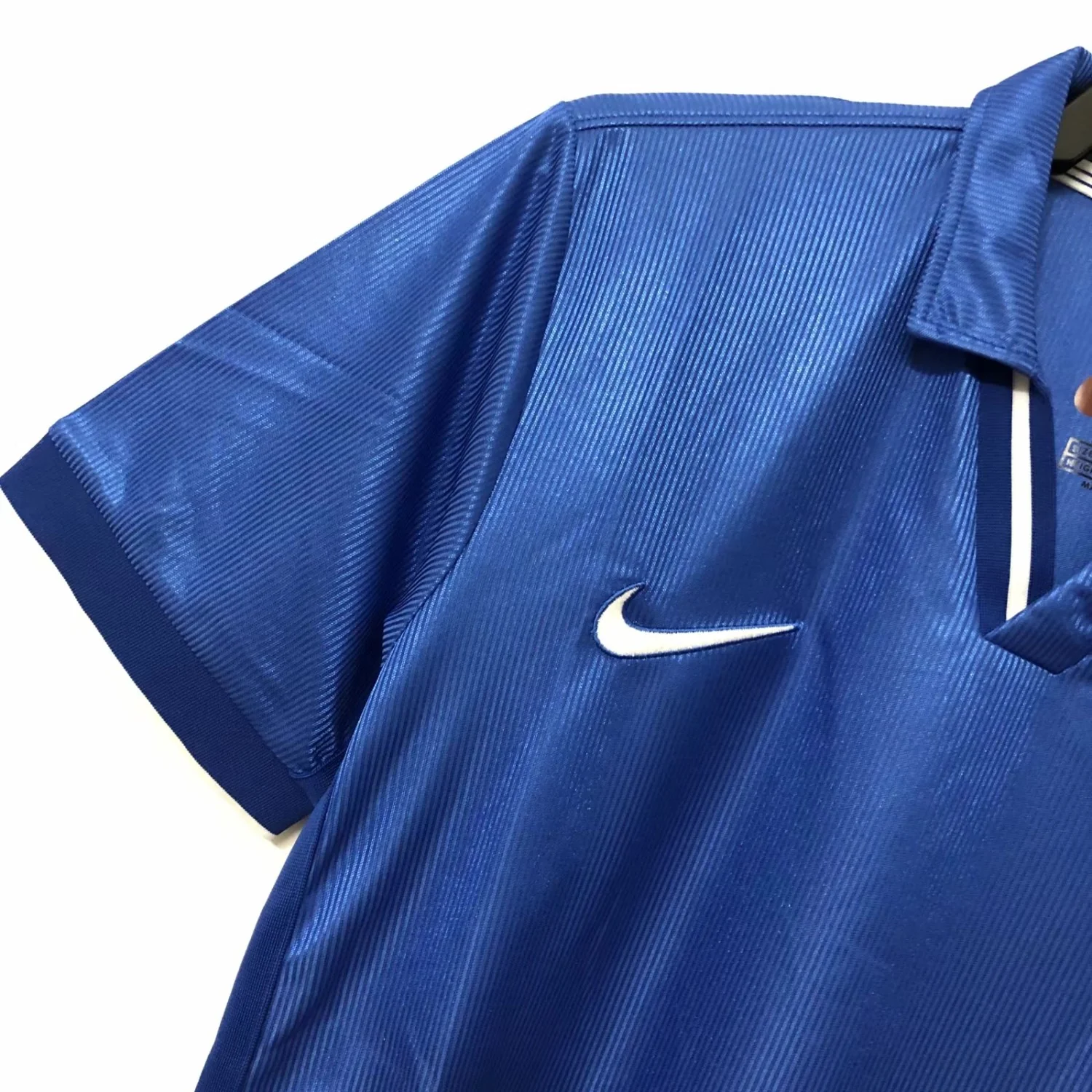 Italy Retro Home Jersey 1998 - Image 10