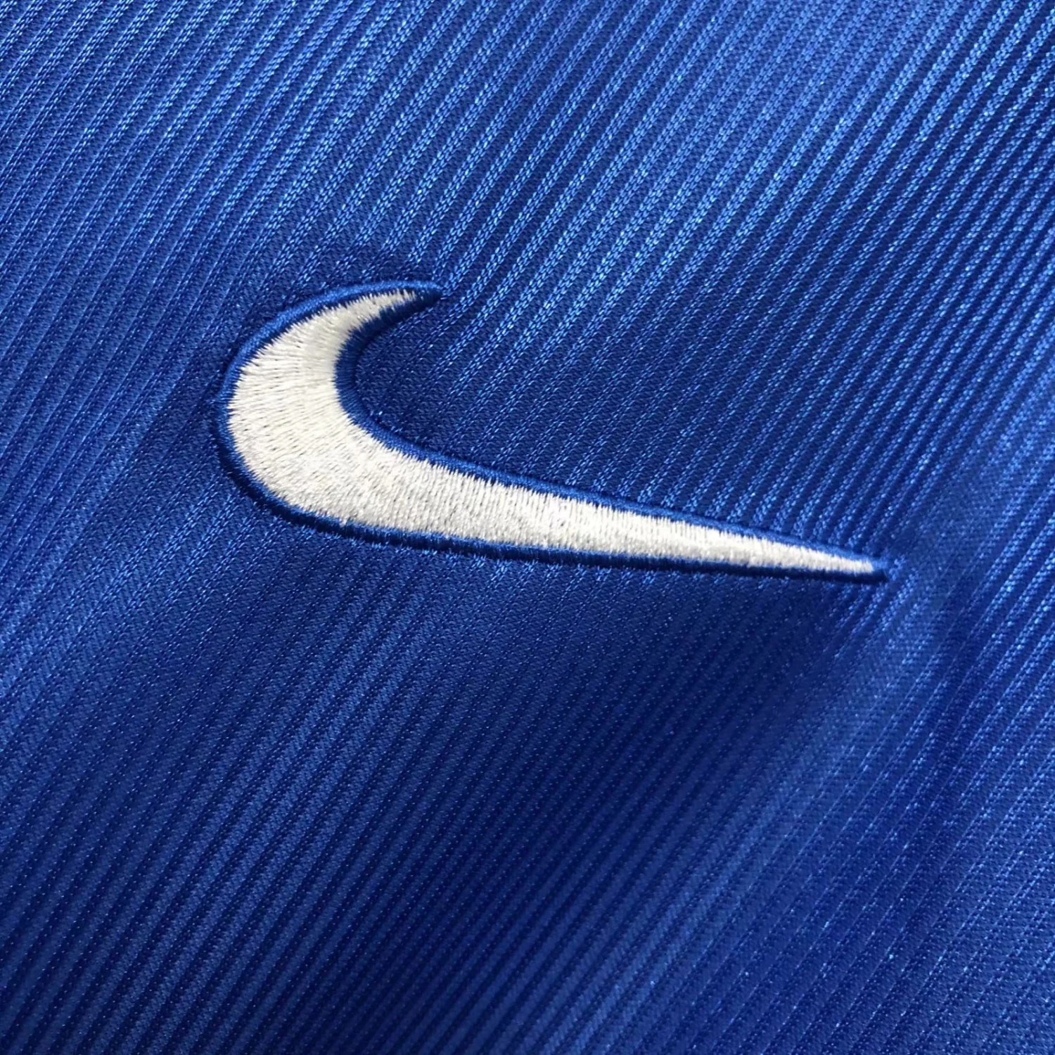 Italy Retro Home Jersey 1998 - Image 3