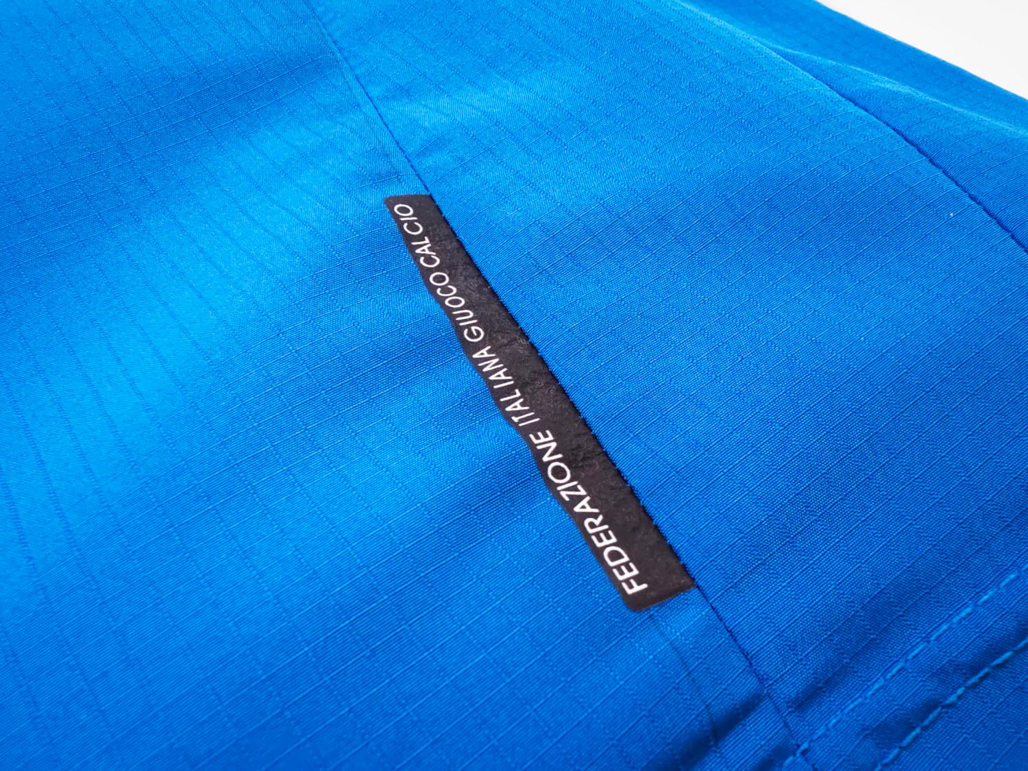 Italy Retro Home Jersey 2006 - Image 10