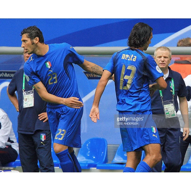 Italy Retro Home Jersey 2006 - Image 11