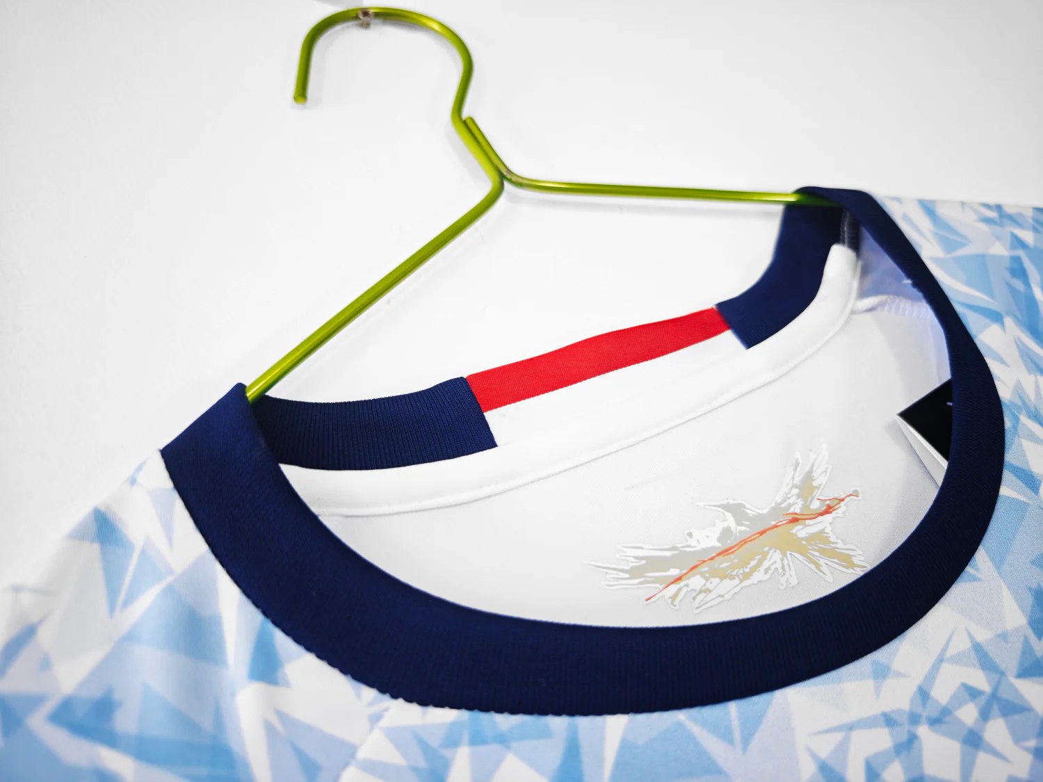 Japan Away Retro Jersey 2016/17 - Image 5