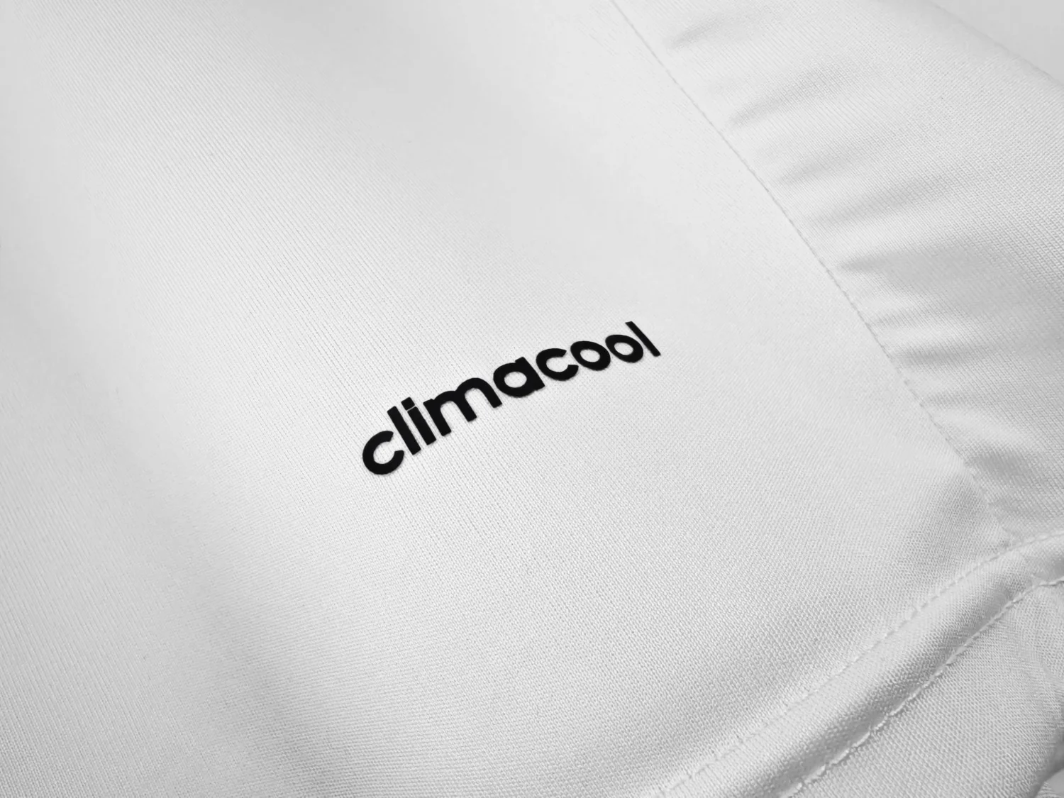 Japan Away Retro Jersey 2016/17 - Image 8