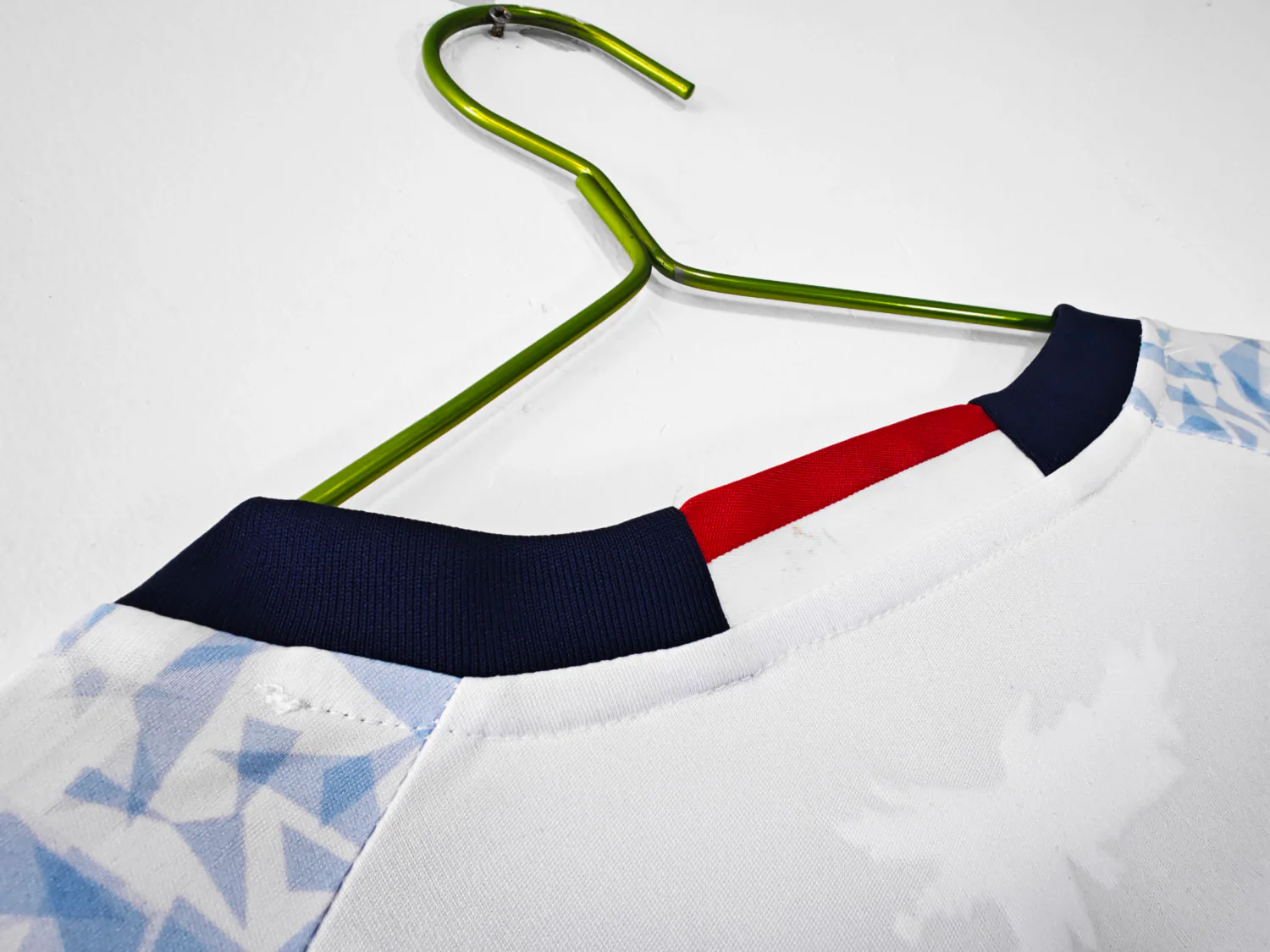 Japan Away Retro Jersey 2016/17 - Image 9