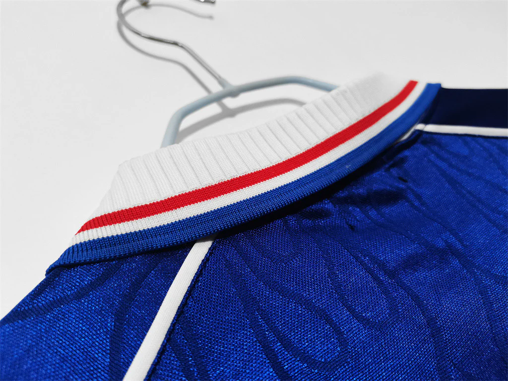 Japan Home Retro Jersey 1998 - Image 4