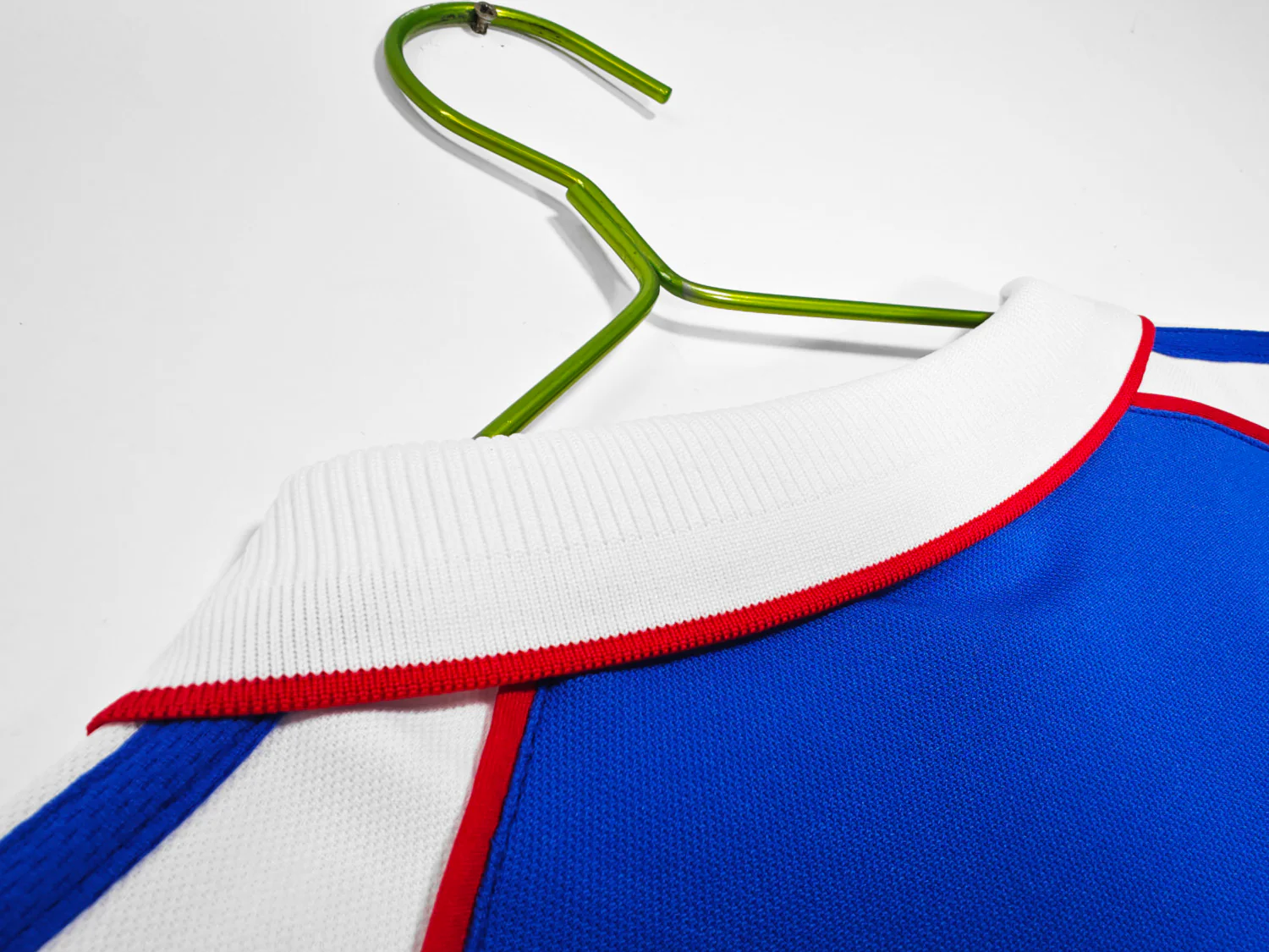 Japan Home Retro Jersey 2000 - Image 10