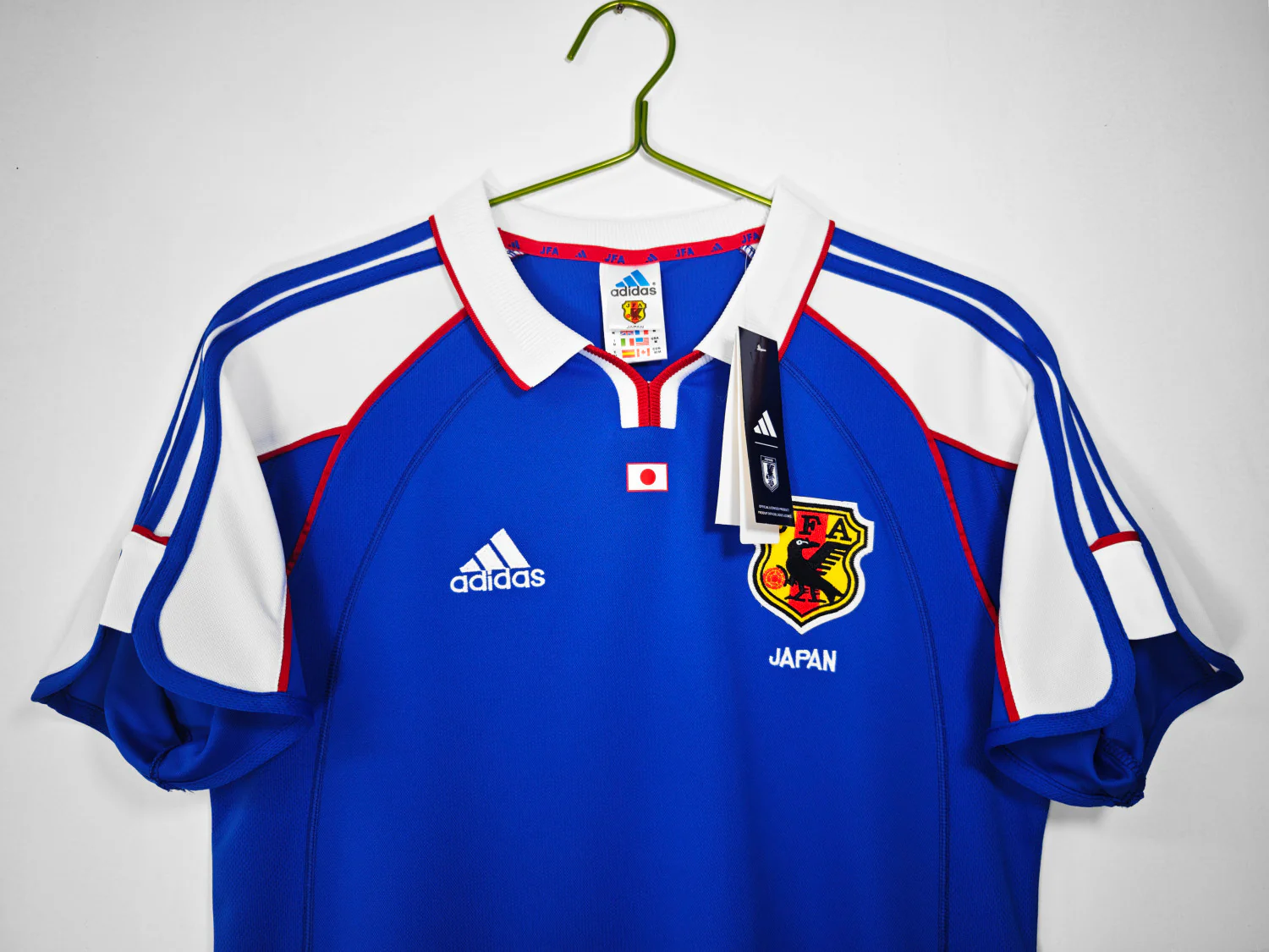 Japan Home Retro Jersey 2000 - Image 3