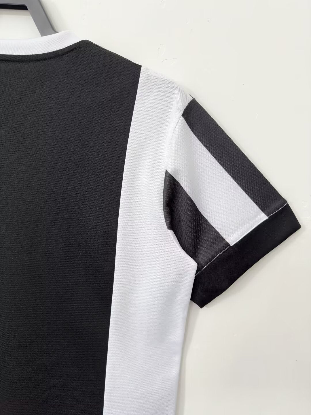 Juventus 120 Anniversary Retro Jersey - Image 5