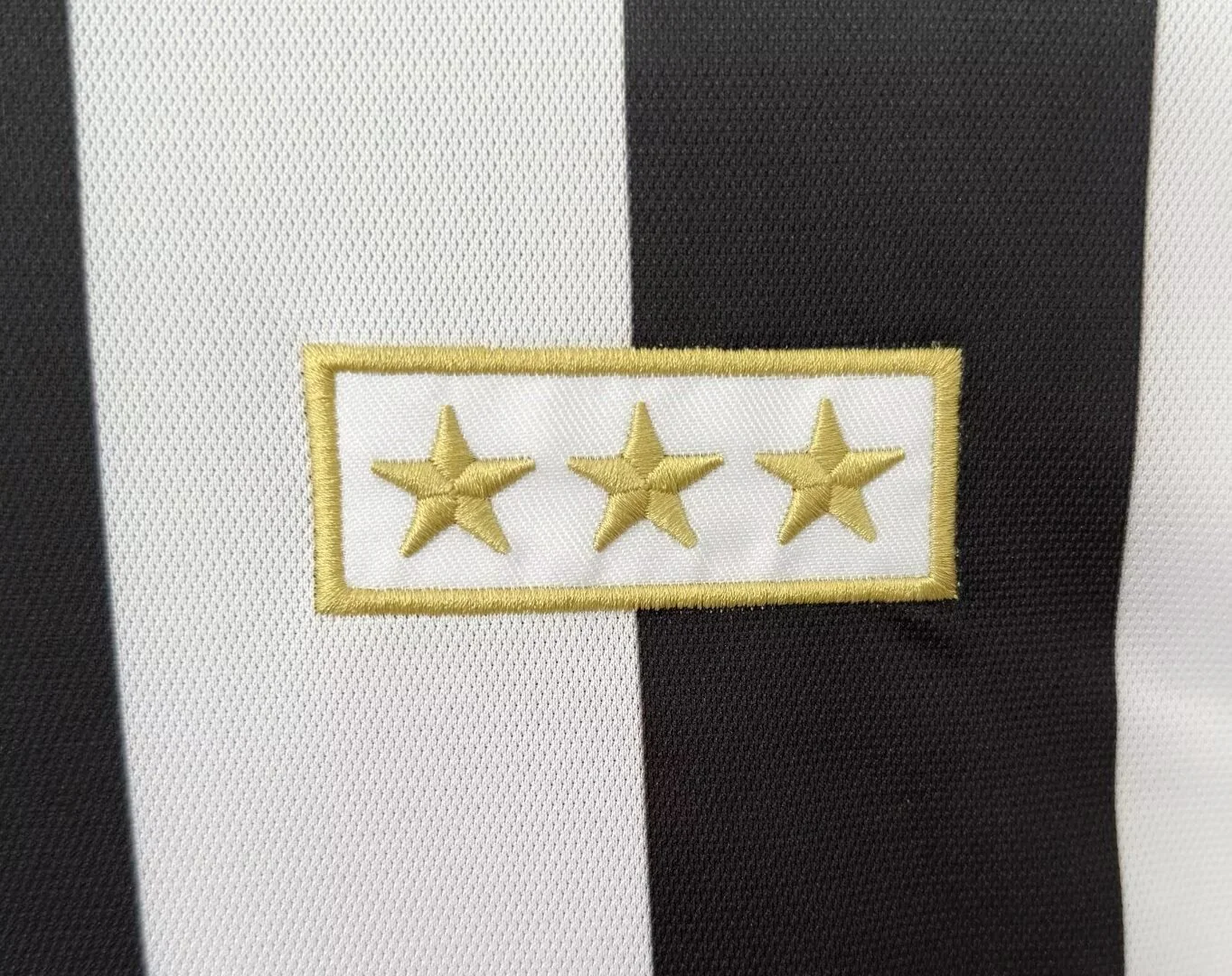 Juventus 120 Anniversary Retro Jersey - Image 8
