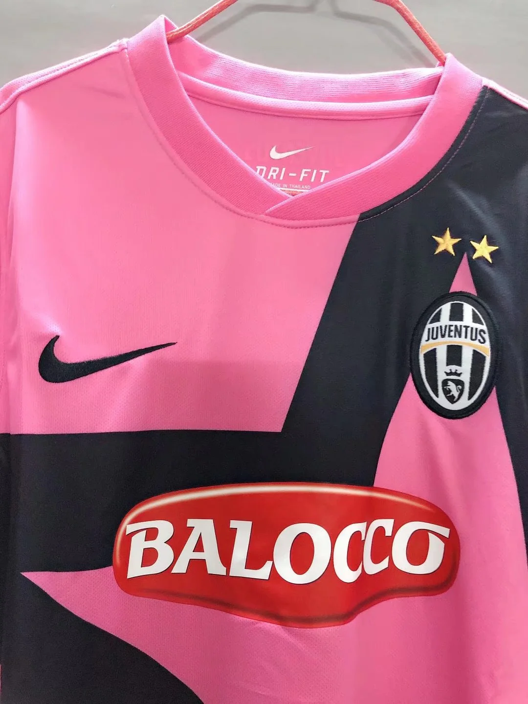 Juventus Away Retro Jersey 2011/12 - Image 3