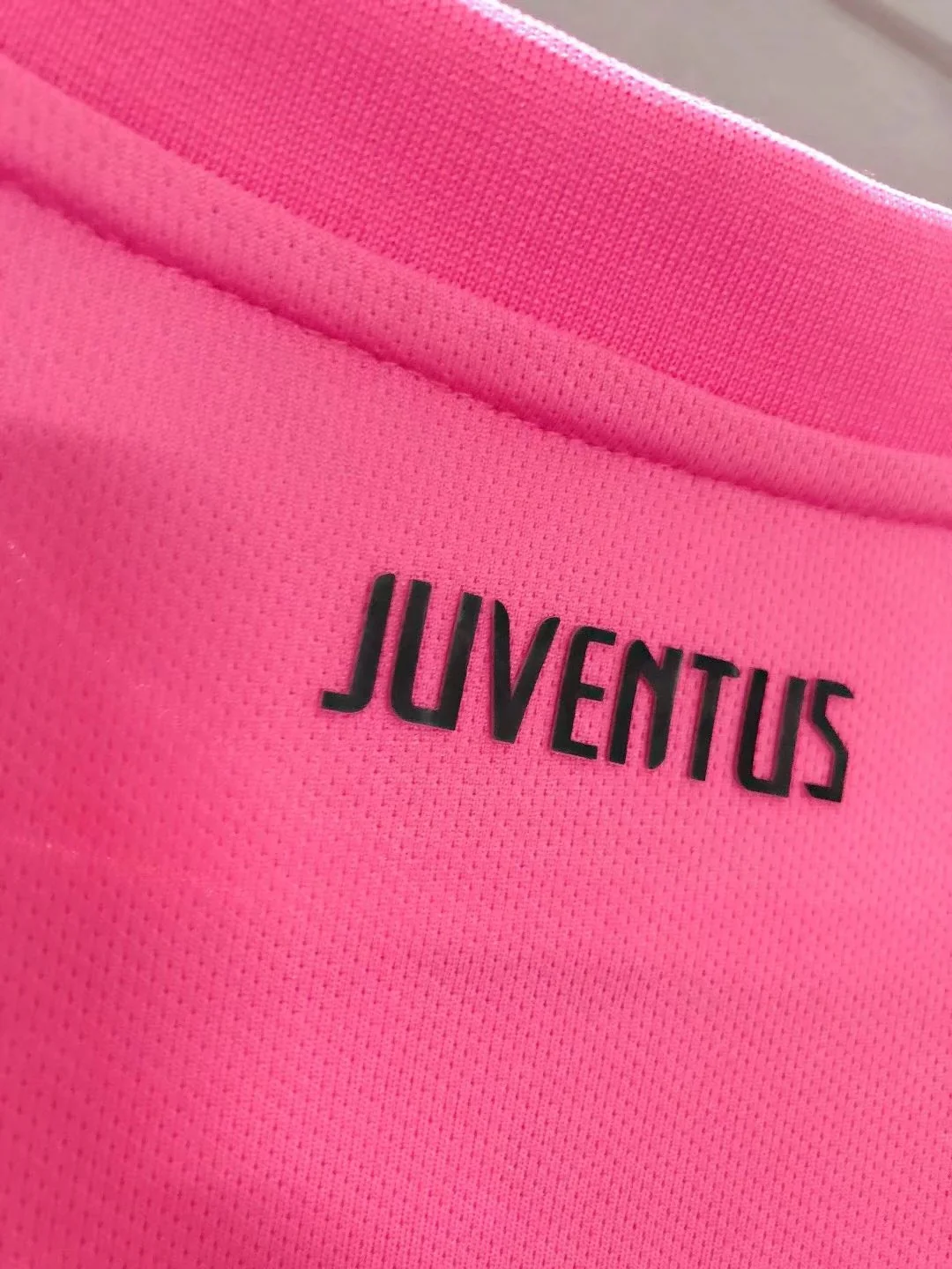 Juventus Away Retro Jersey 2011/12 - Image 6