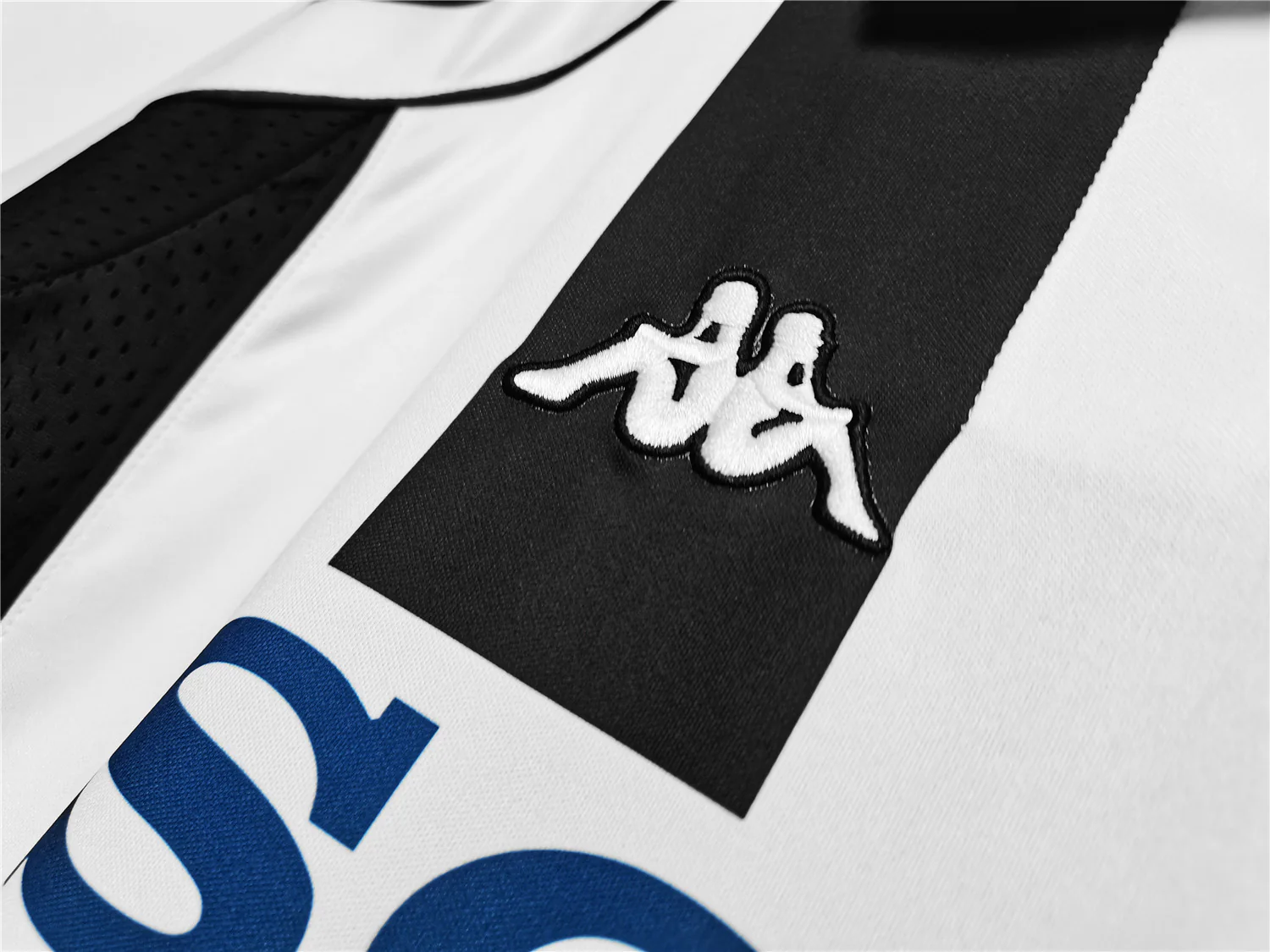 Juventus Home Retro Jersey 1997/98 - Image 10