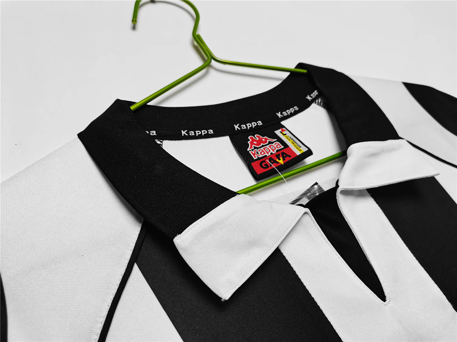 Juventus Home Retro Jersey 1997/98 - Image 12
