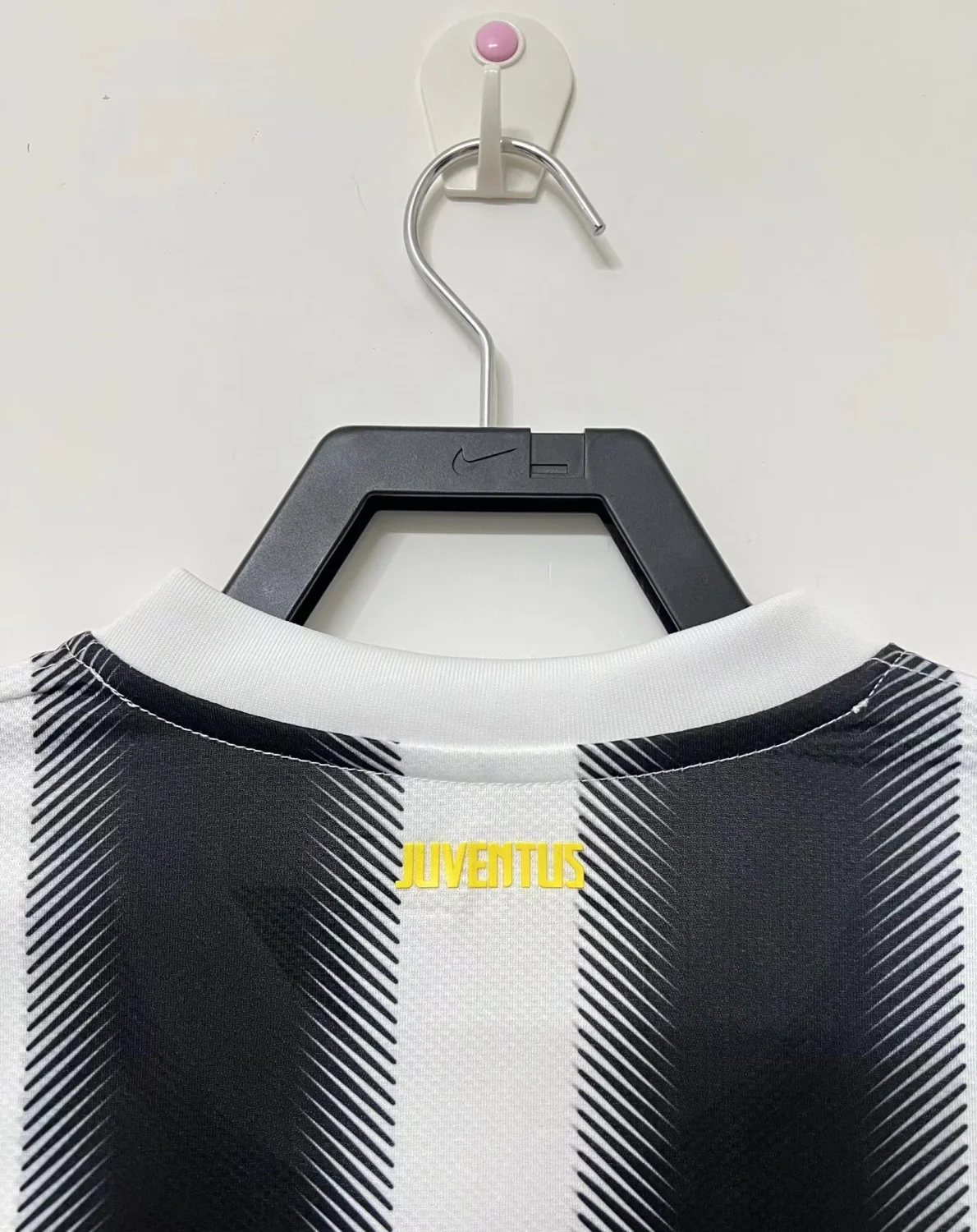 Juventus Home Retro Jersey 2011/12 - Image 5