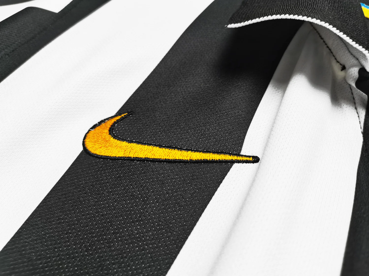 Juventus Home Retro Jersey 2014/15 - Image 3
