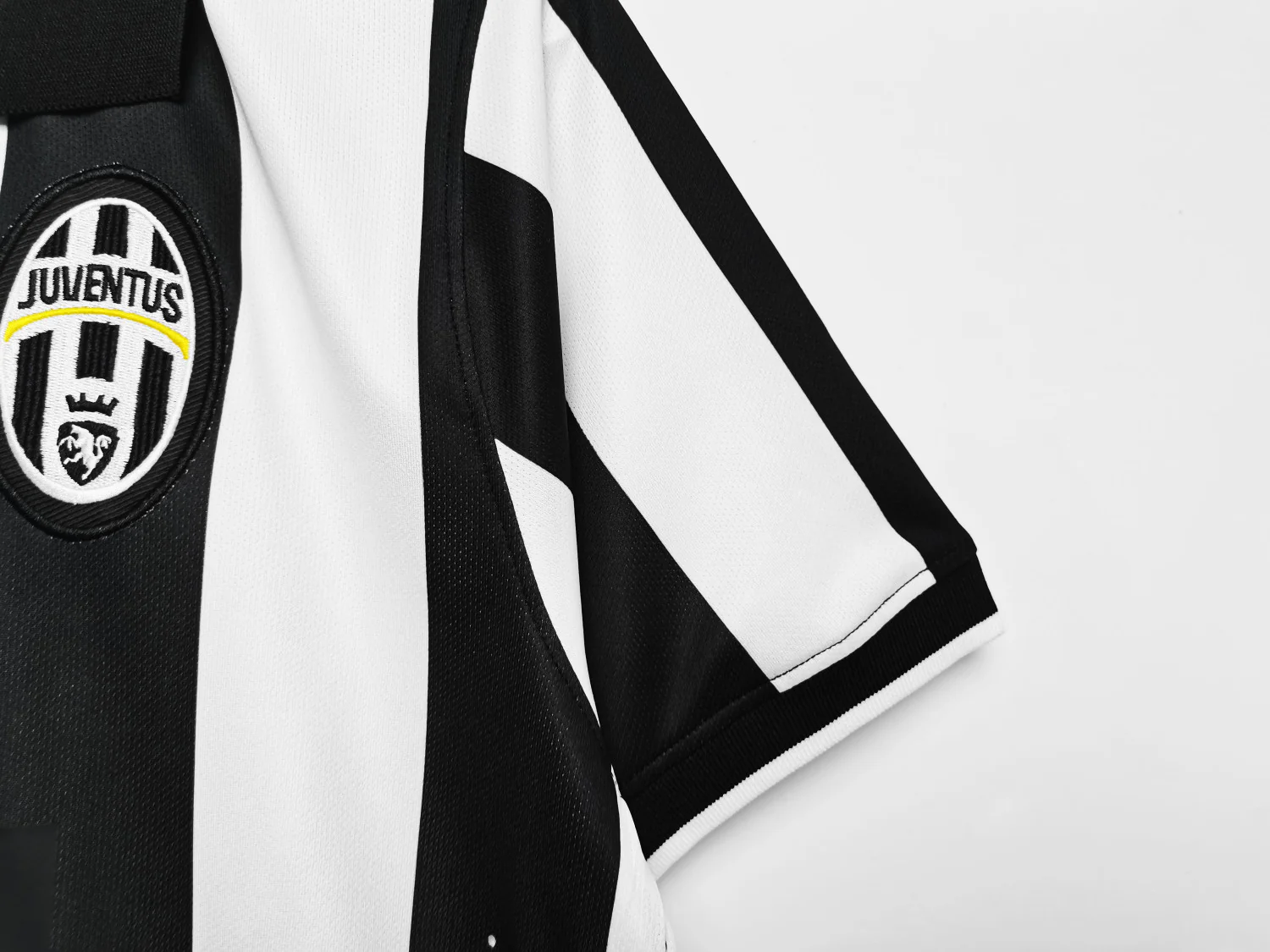 Juventus Home Retro Jersey 2014/15 - Image 6