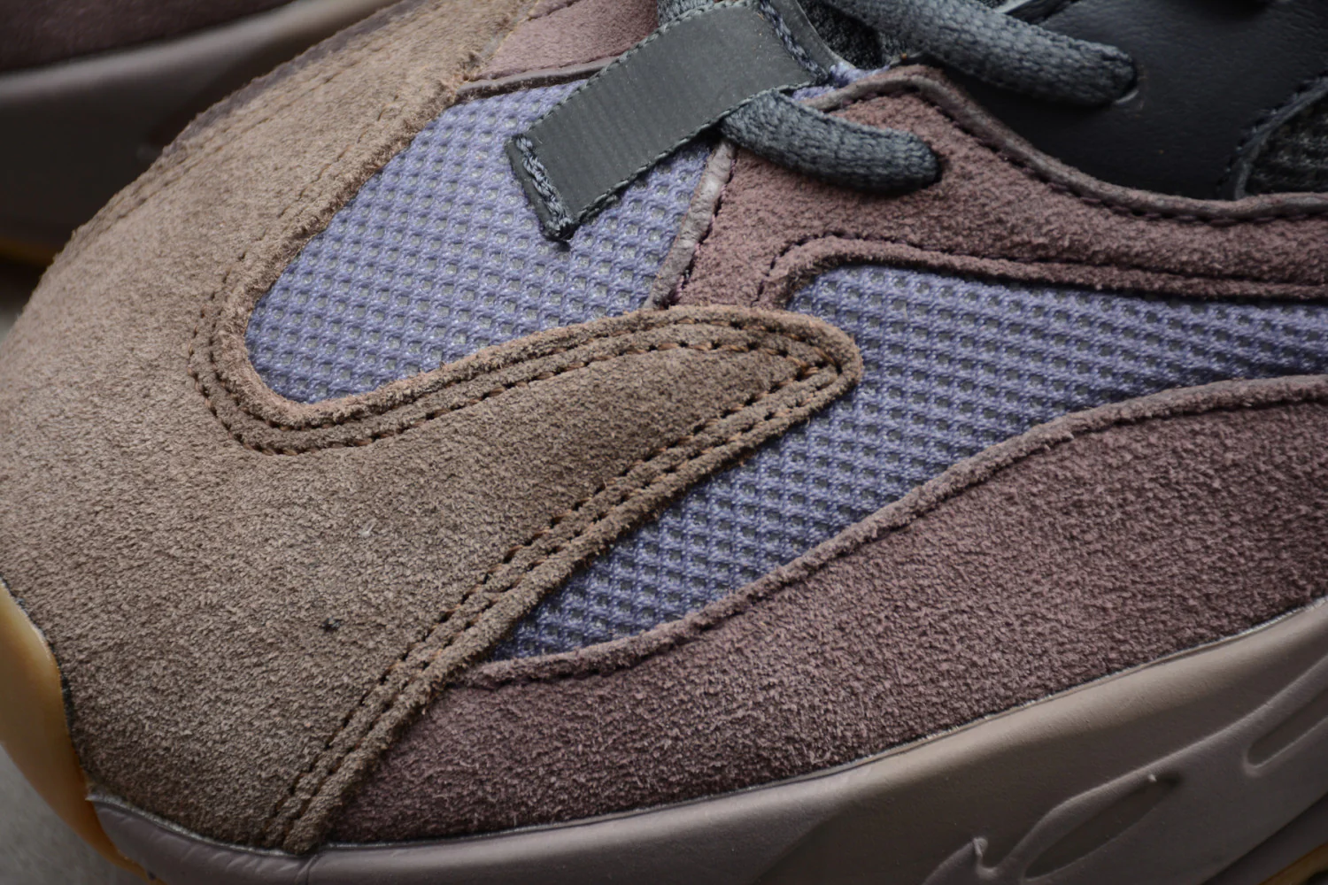 Kanye West x Adidas Yeezy Runner Boost 700 “Mauve” EE9614 - Image 8