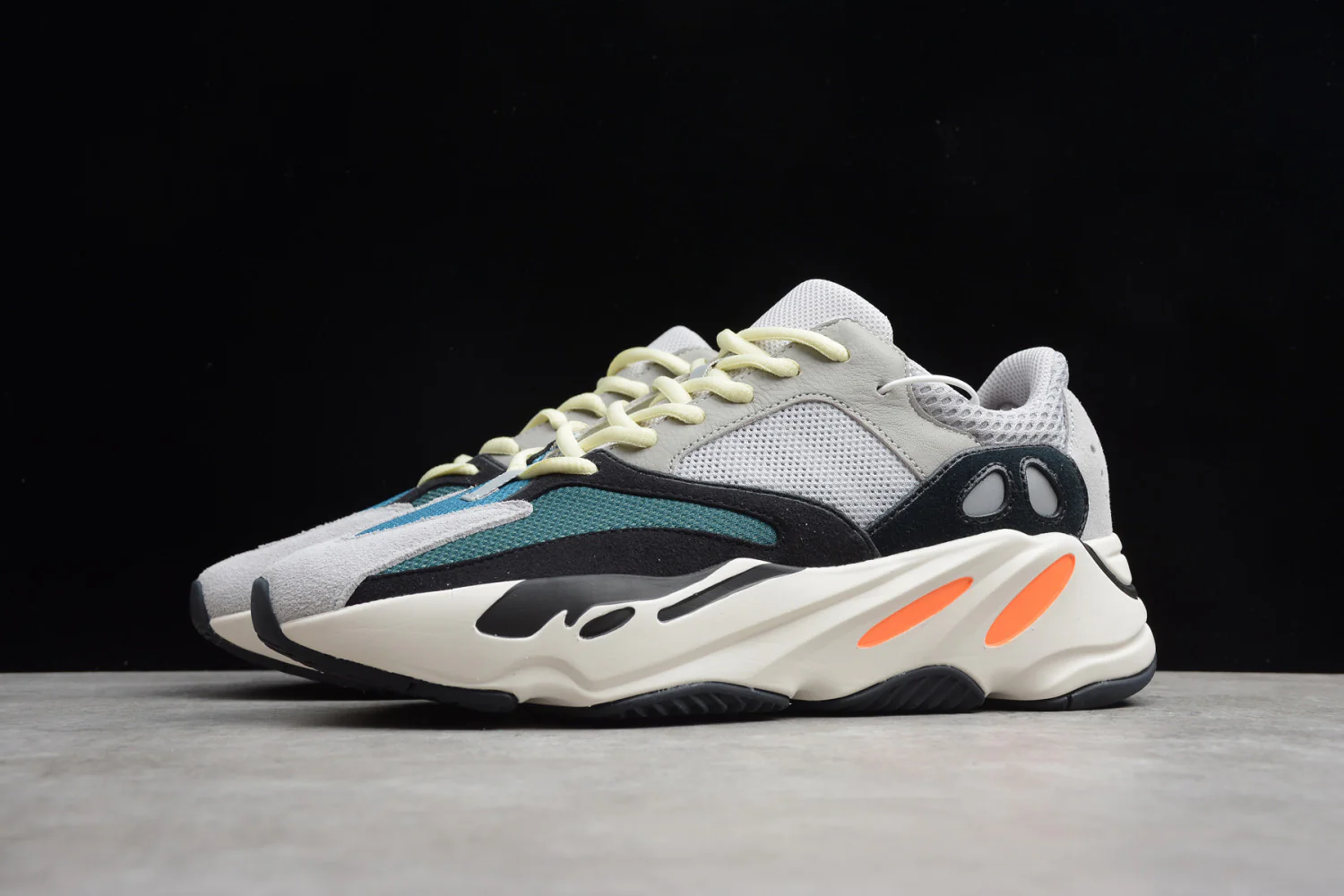 Kanye West x Yeezy Runner Boost 700 Black Green B75571 - Image 3