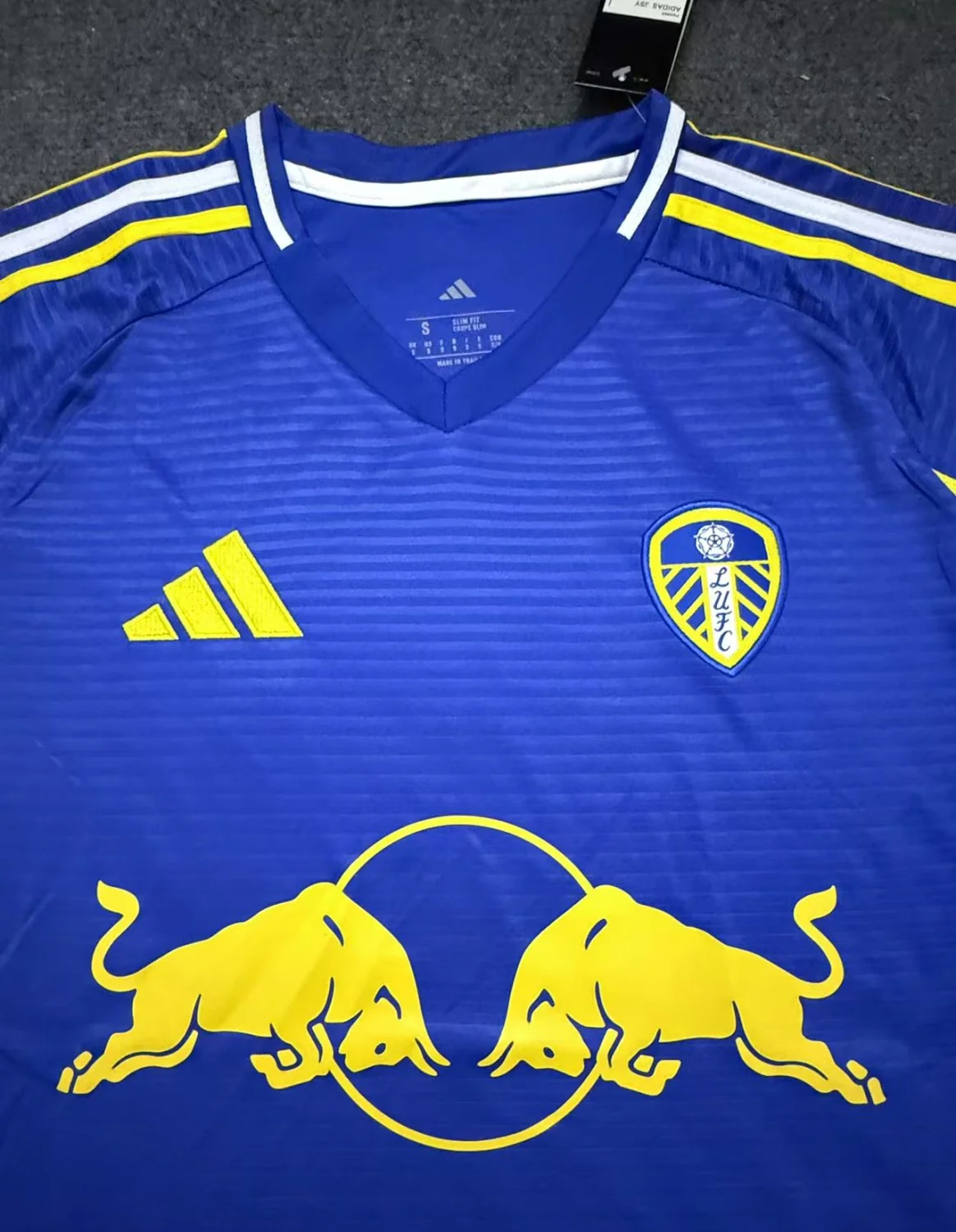 Leeds United Away Man Jersey 25/26 - Image 7