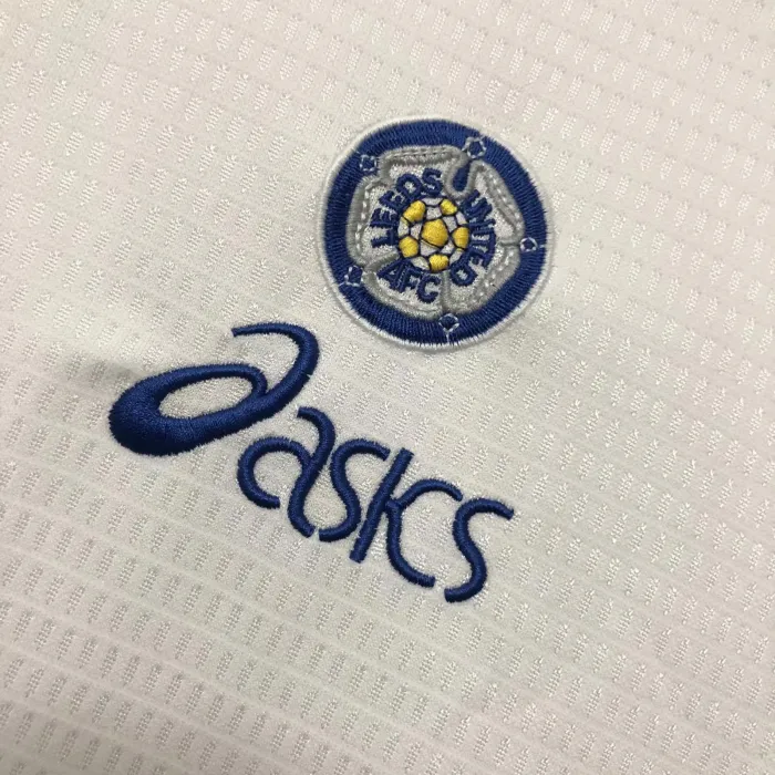 Leeds United Home Retro Jersey 1995/96 - Image 5