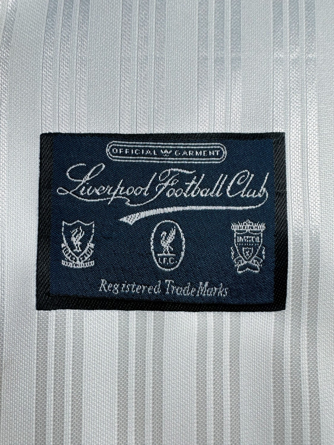 Liverpool Away Long Sleeve Retro Jersey 1995/96 - Image 6