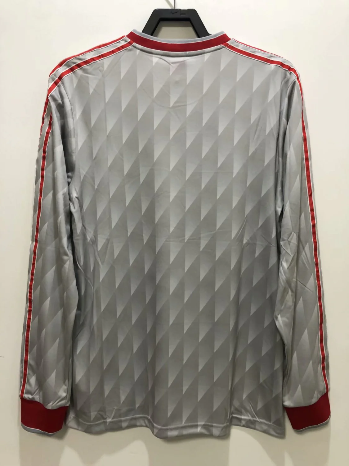 Liverpool Away Long Sleeve Retro Jersey 89/91 - Image 2