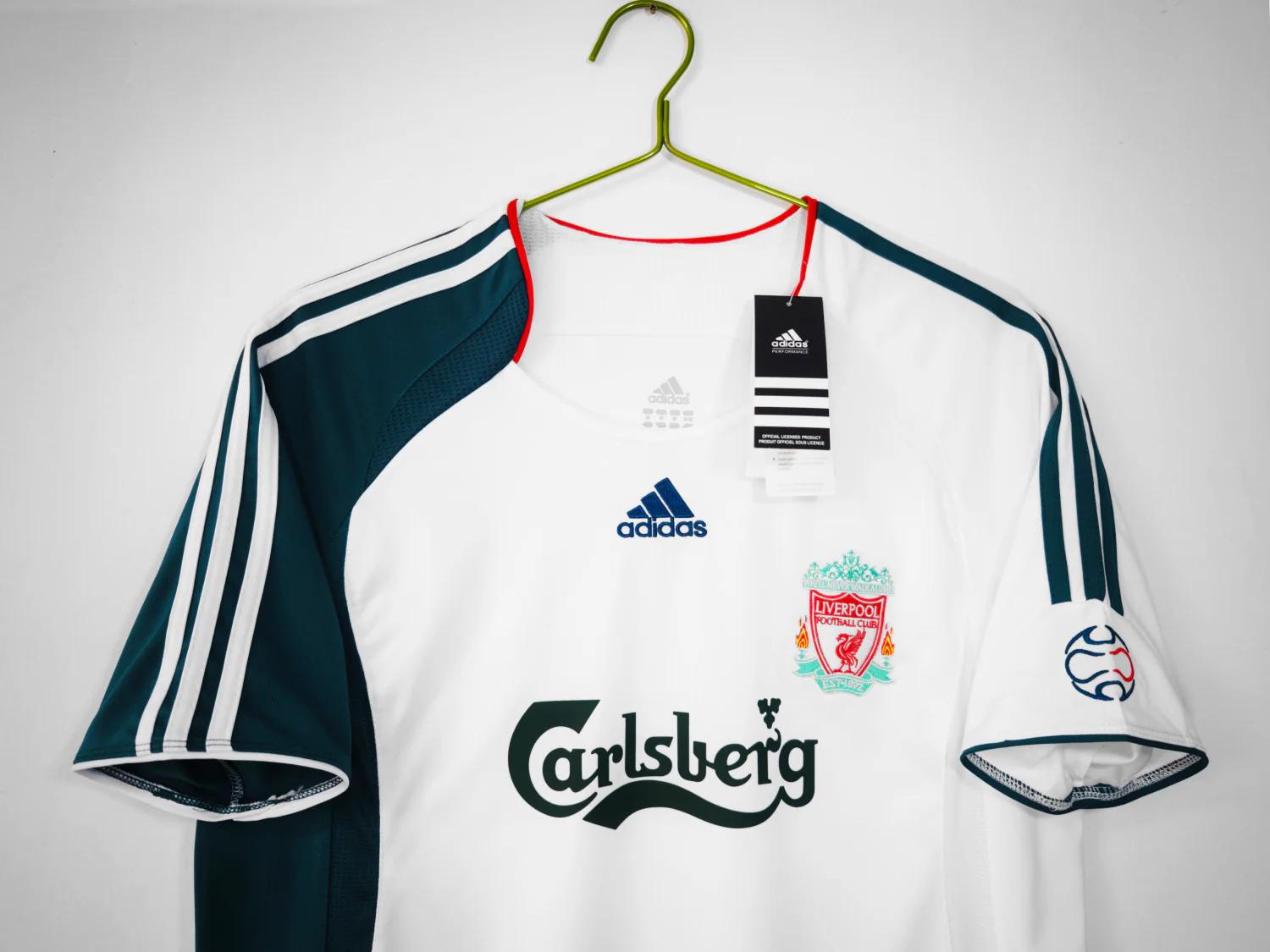 Liverpool Away Retro Jersey 2006/08 - Image 4
