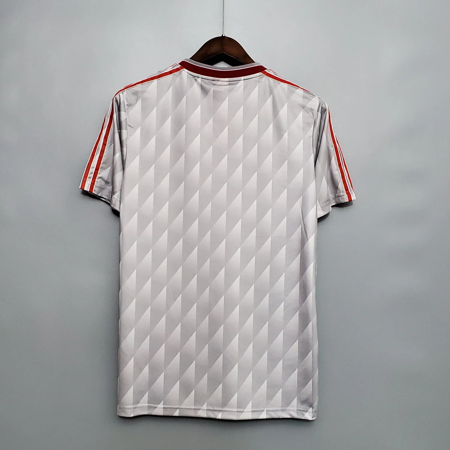 Liverpool Away Retro Jersey 89/91 - Image 2