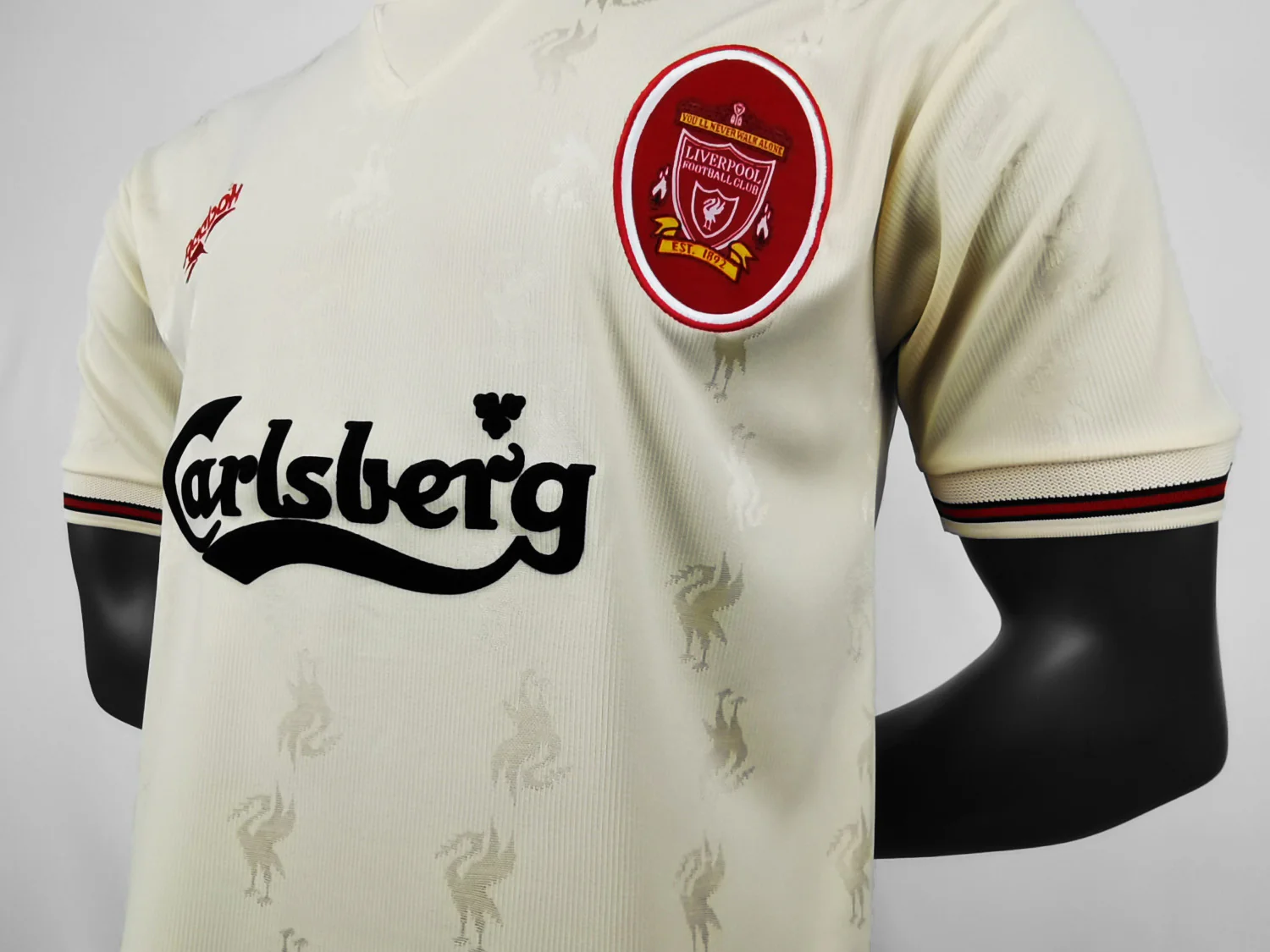 Liverpool Away Retro Jersey 96/97 - Image 6