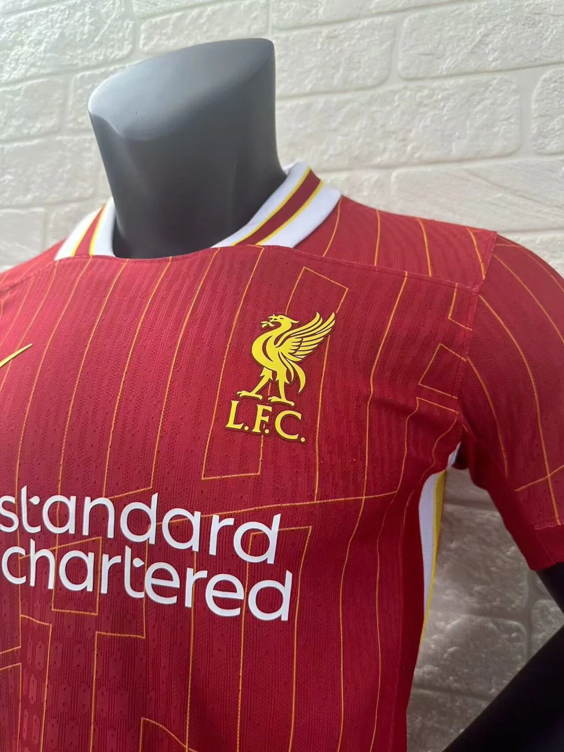 Liverpool Home Player Version Jersey 24/25 - Image 6