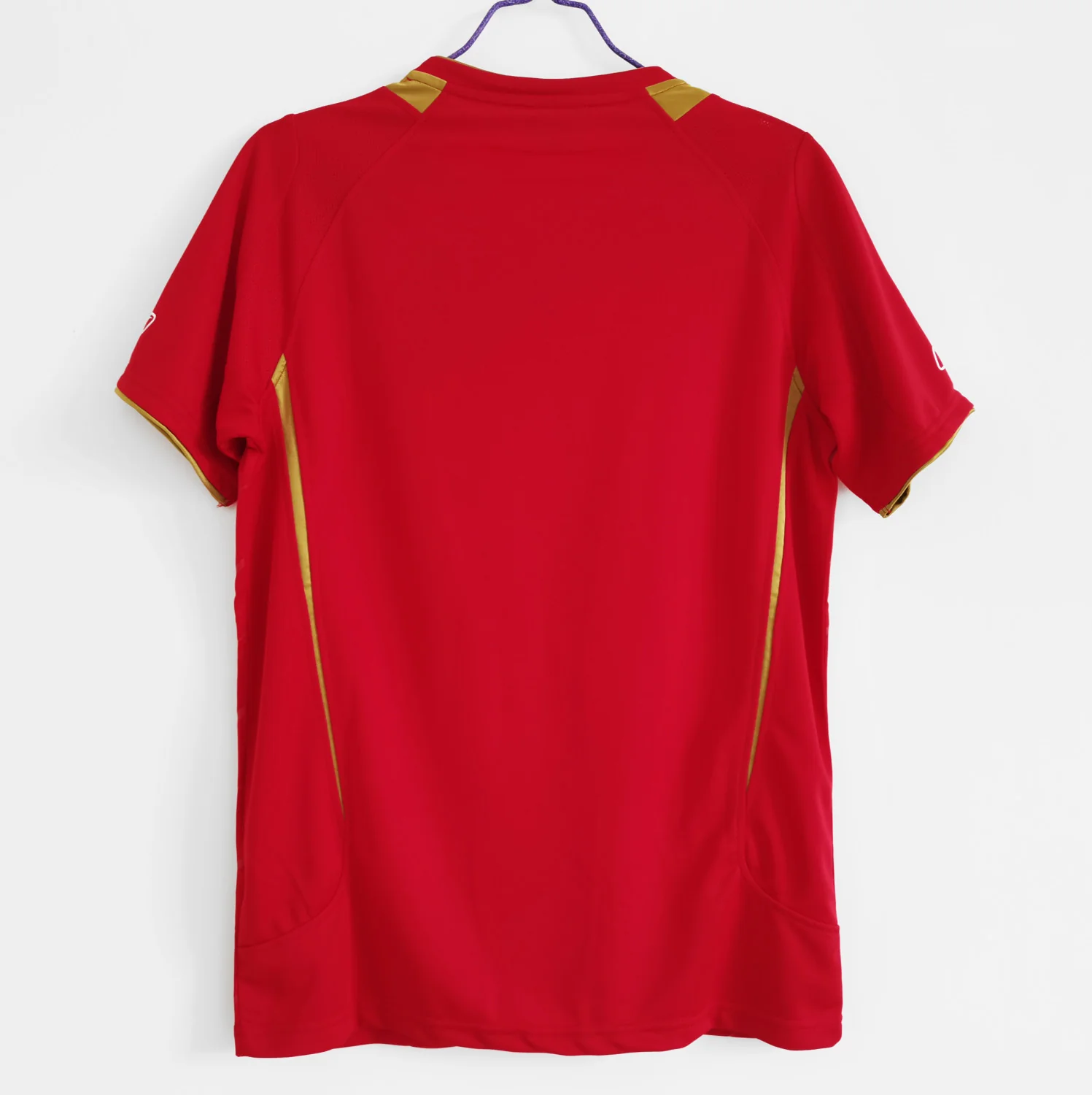 Liverpool Home Retro Jersey 05/06 - Image 2