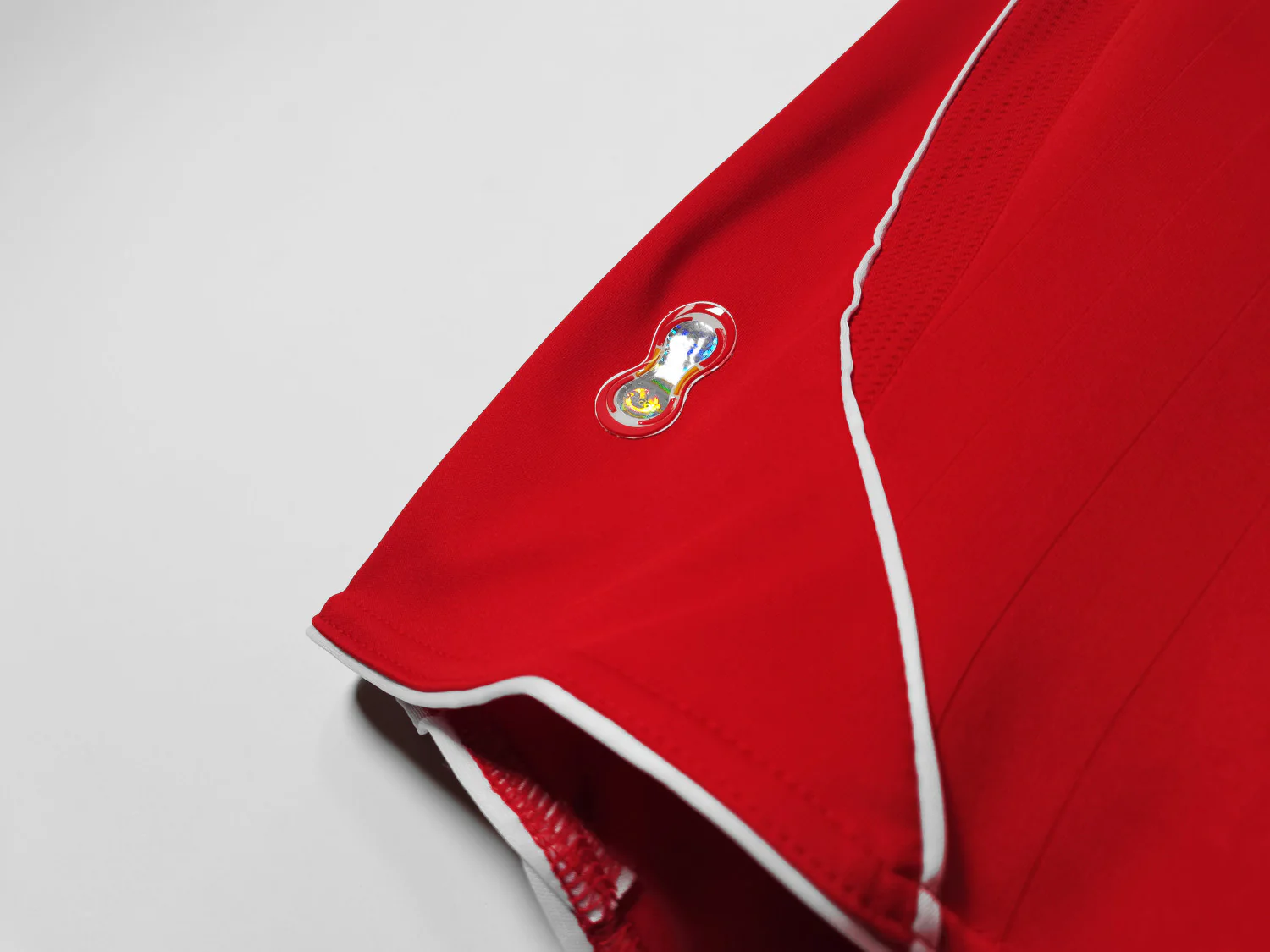 Liverpool Home Retro Jersey 06/08 - Image 5