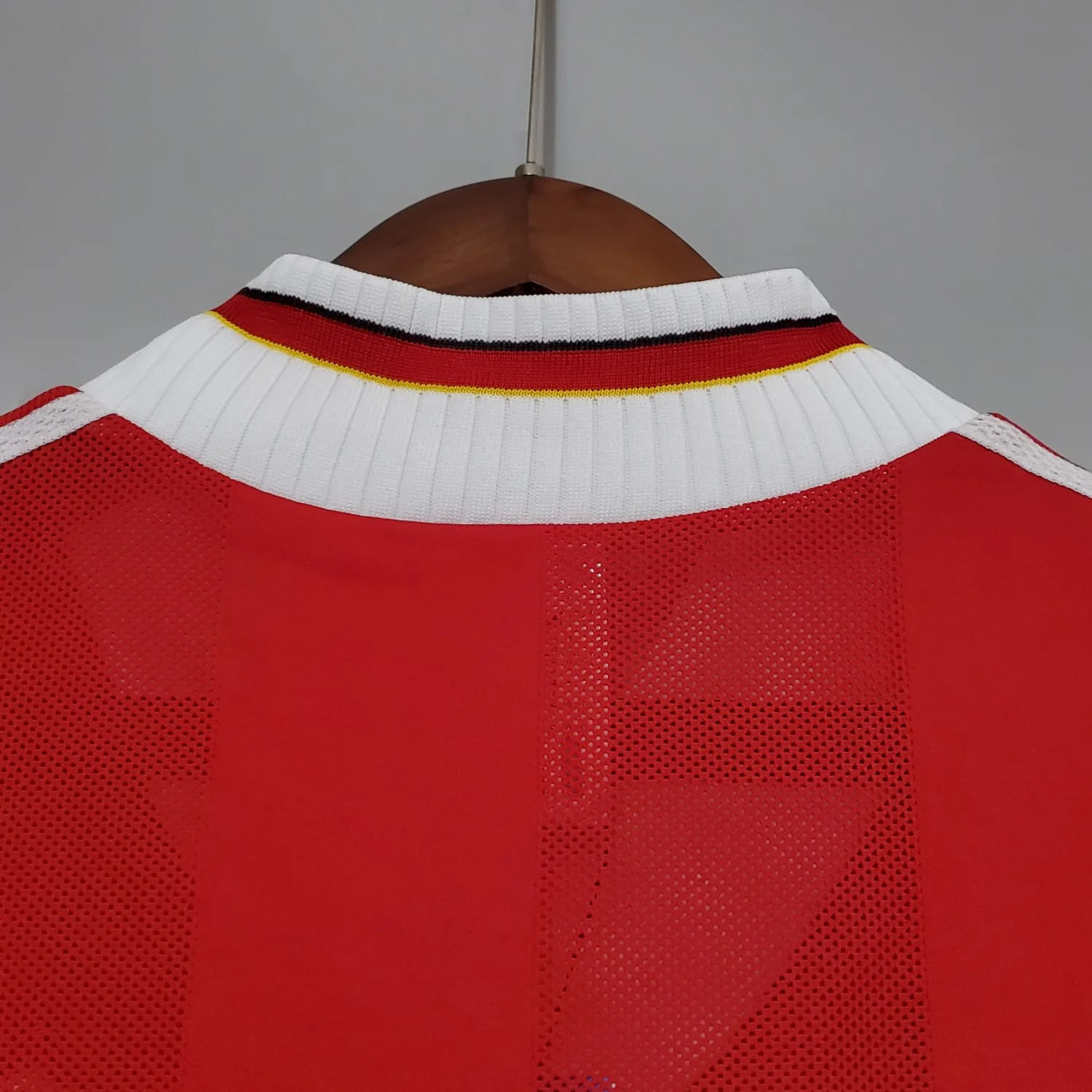 Liverpool Home Retro Jersey 1995/96 - Image 9