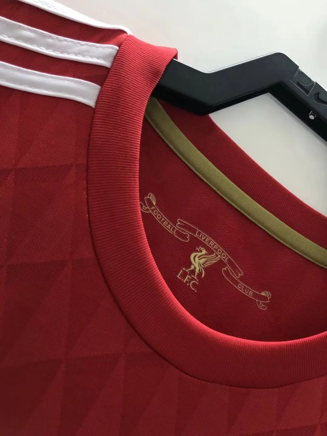 Liverpool Home Retro Jersey 2010/11 - Image 2