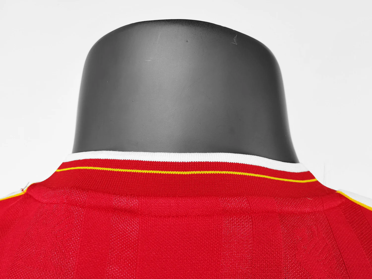Liverpool Home Retro Jersey 85/86 - Image 8
