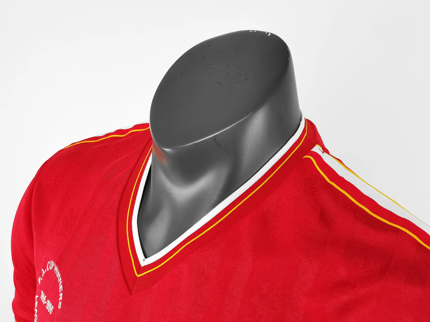 Liverpool Home Retro Jersey 85/86 - Image 9