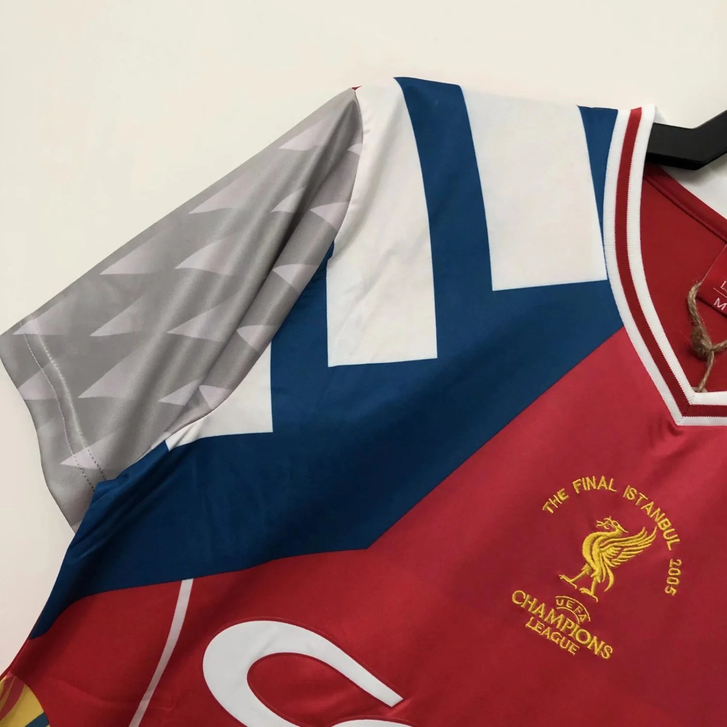 Liverpool Red Retro Commemorative Jersey - Image 3