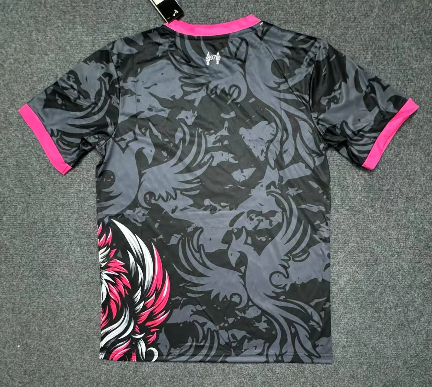 Liverpool Special Edition Man Jersey 25/26 - Image 2