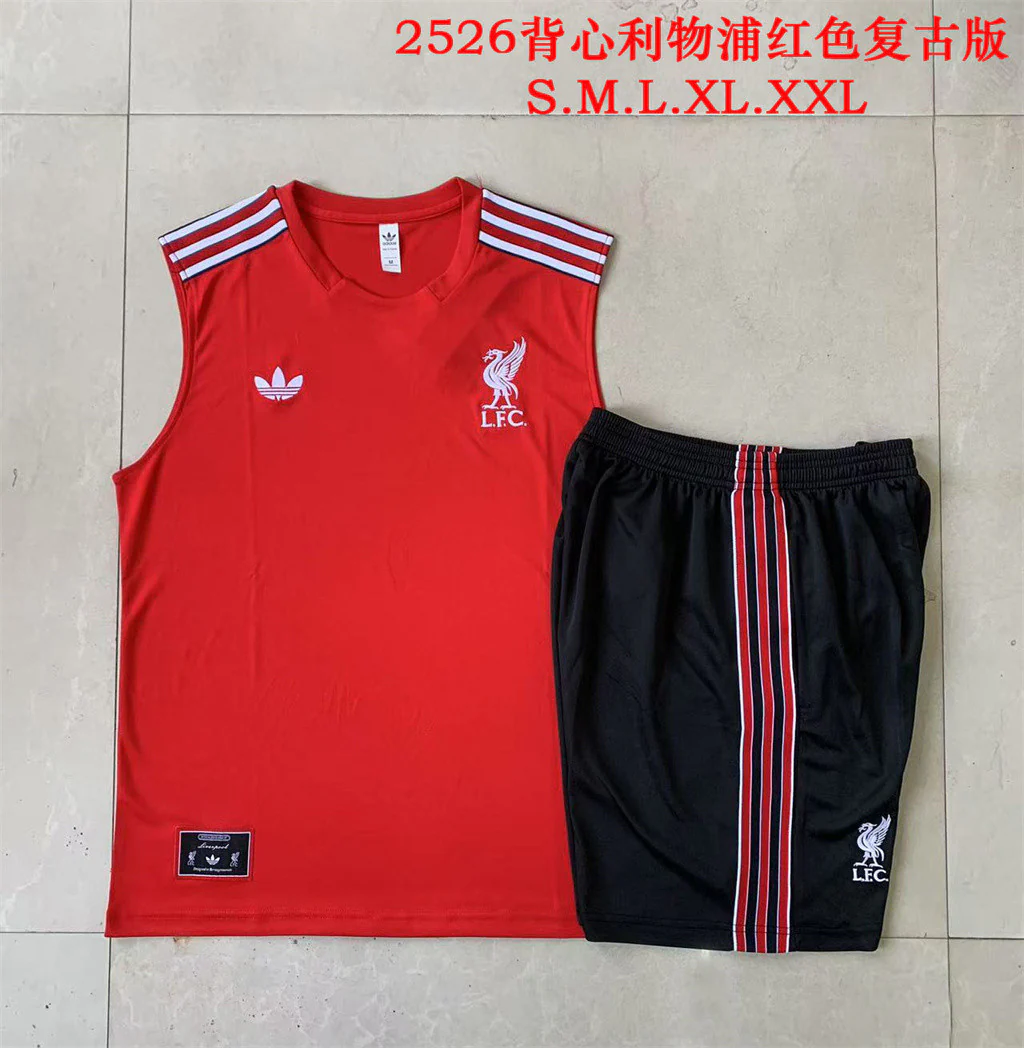 Liverpool Training Jersey 25/26 - Image 27