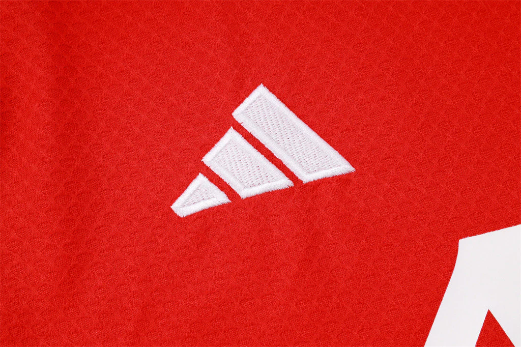 Liverpool Training Short sleeve Jersey 24/25 - Image 10