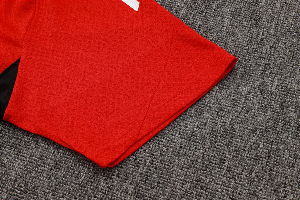 Liverpool Training Short sleeve Jersey 24/25 - Image 15
