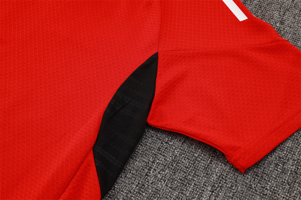 Liverpool Training Short sleeve Jersey 24/25 - Image 16
