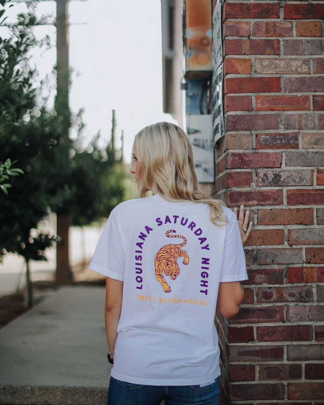 Louisiana Saturday Night Tiger Pocket T-shirt - Image 2