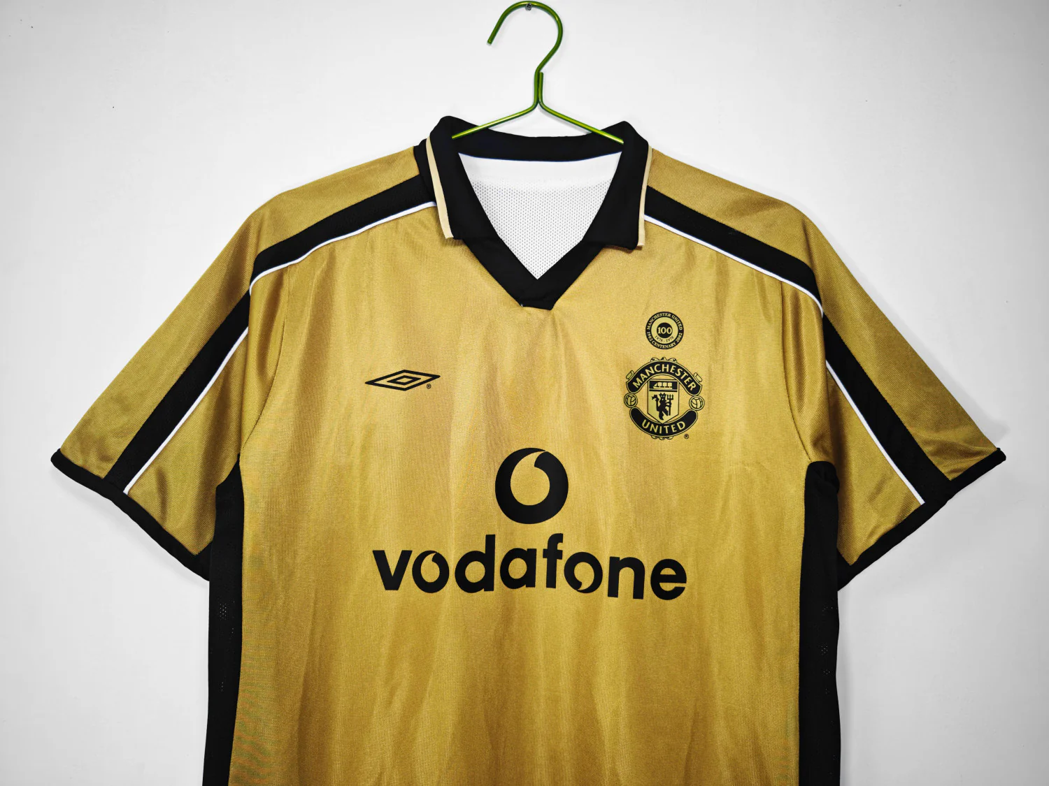 Manchester United 2001/02 Reversible Centenary Retro Jersey - Image 14