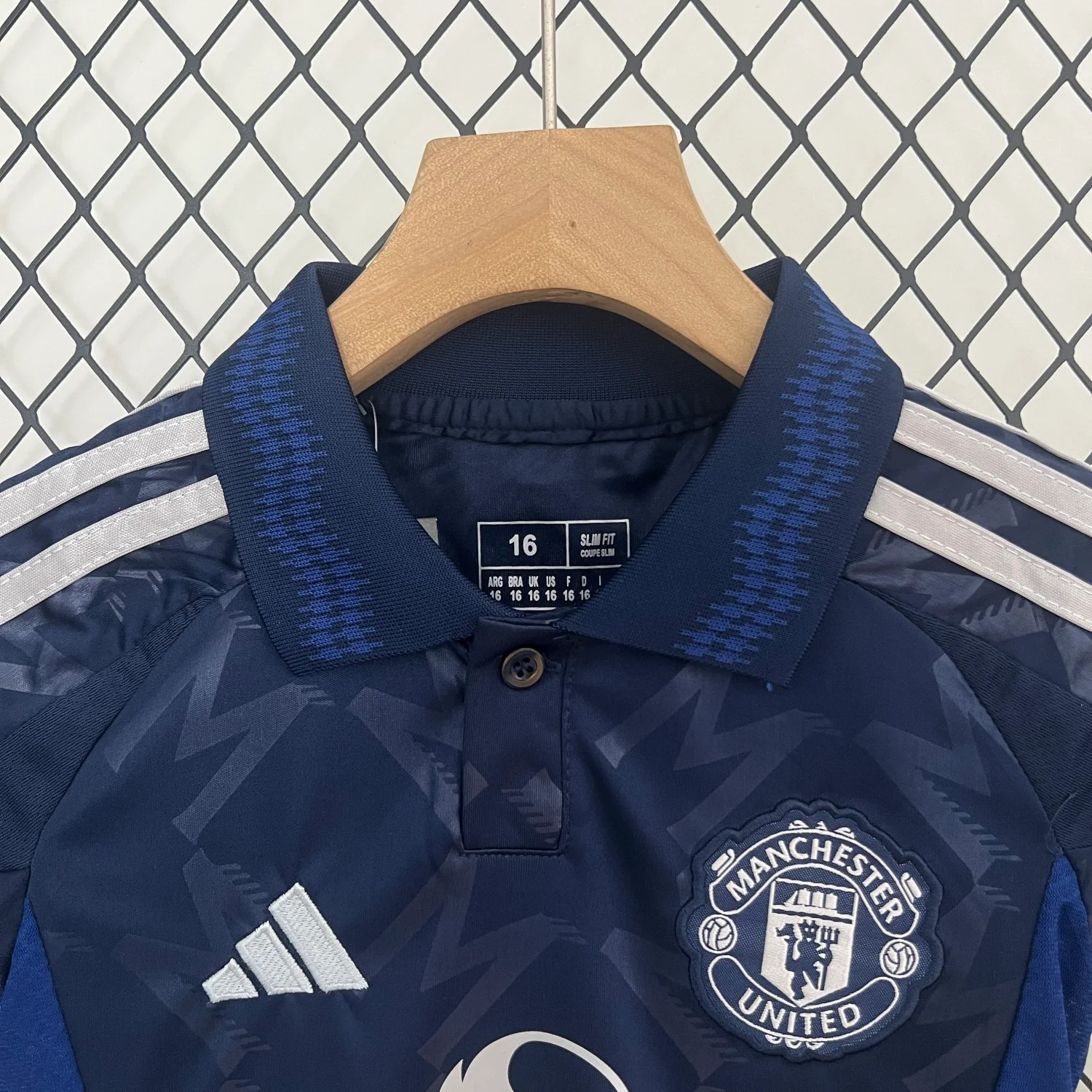 Manchester United Away Kids Suit 24/25 - Image 6