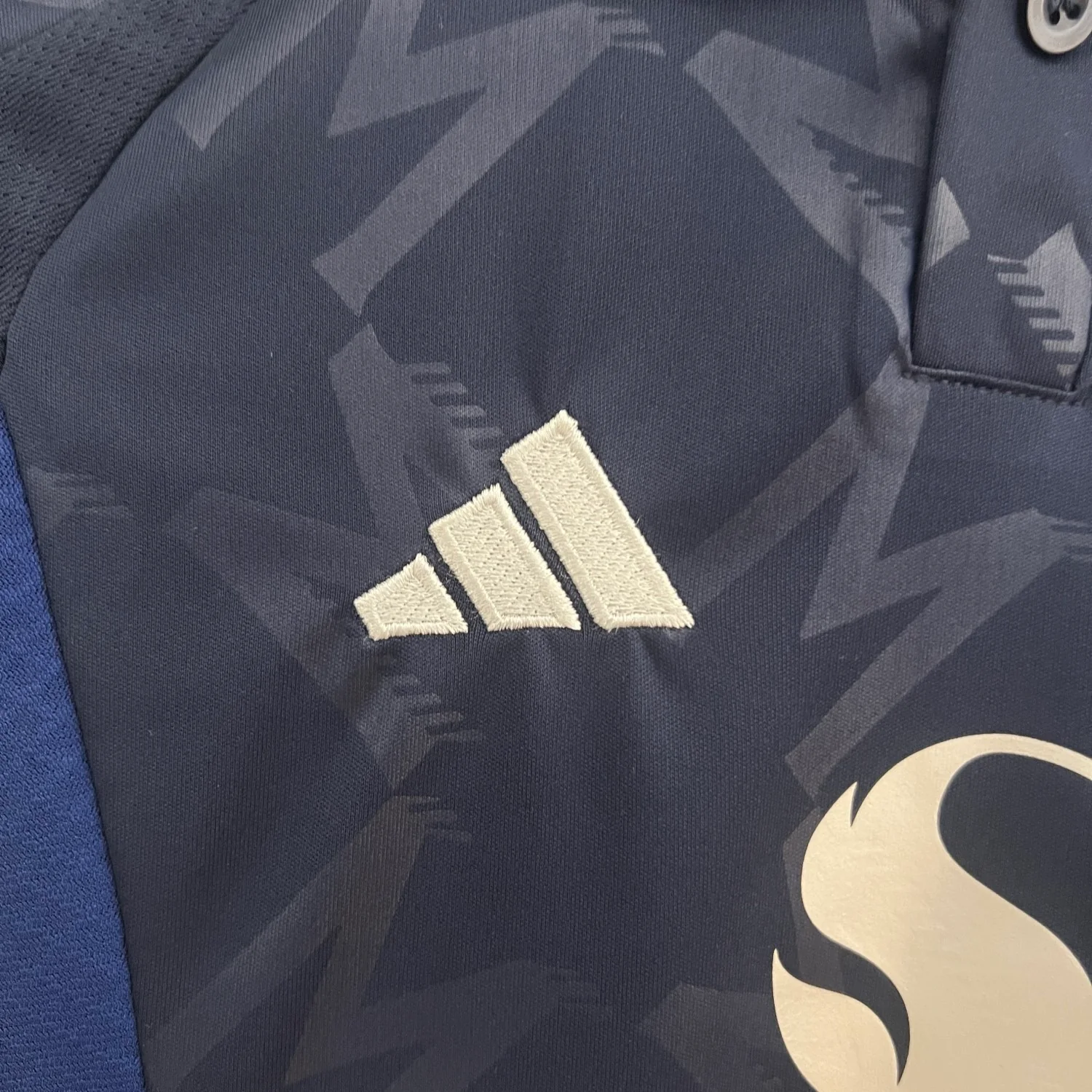 Manchester United Away Kids Suit 24/25 - Image 9