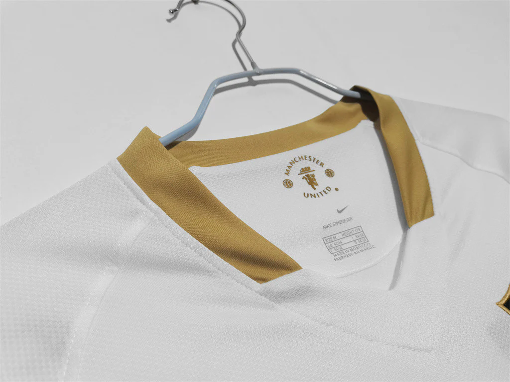 Manchester United Away Retro Jersey 2006/07 - Image 10
