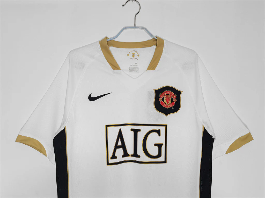 Manchester United Away Retro Jersey 2006/07 - Image 12